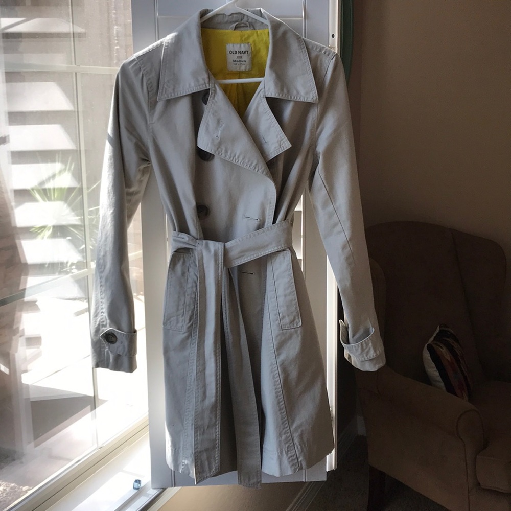 CLASSIC OLD NAVY light cotton trench-style coat.